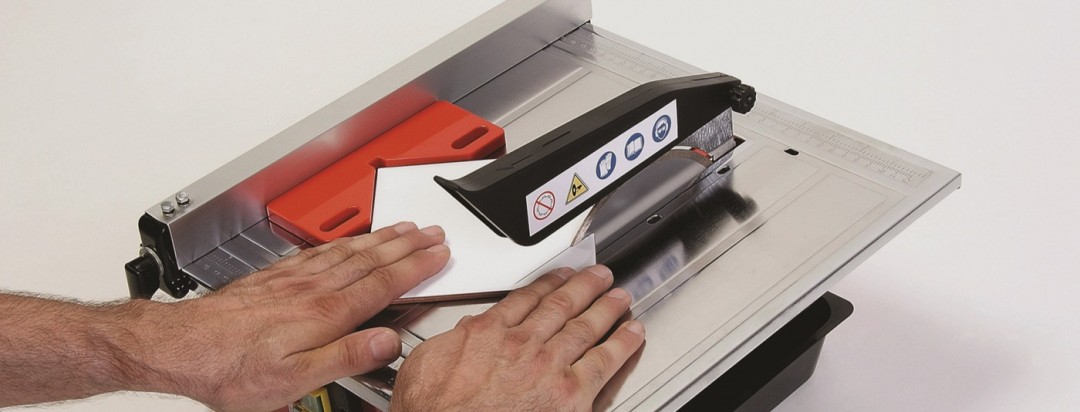 Outils de carrelage et plomberie